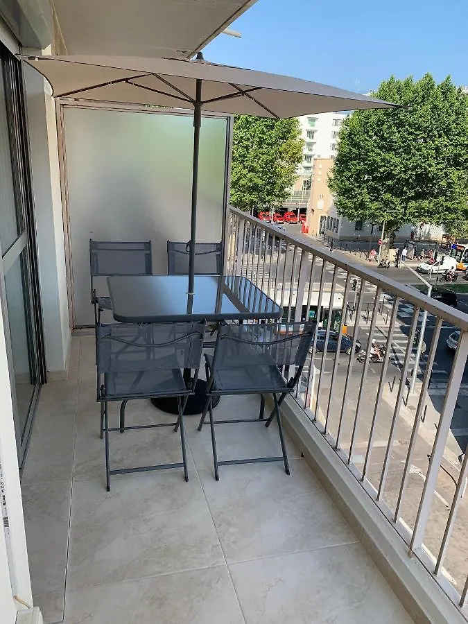 Superbe 2 Pieces A 50 M De La Promenade Des Anglais location